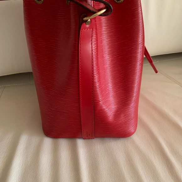 Louis Vuitton M41107 Epi Petit Noe - Picture 4 of 11